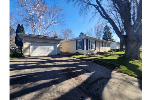 W14265 Ginger Street, Ripon, WI 54971