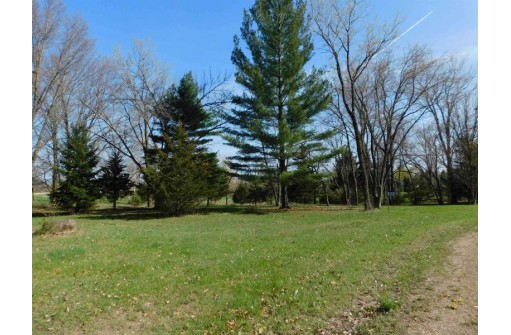 N5730 Whitetail Court, Green Lake, WI 54941