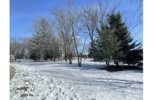 N5730 Whitetail Court, Green Lake, WI 54941