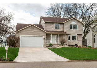 833 Glenview Drive Verona, WI 53593