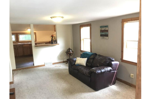 927 3rd Street, Baraboo, WI 53913