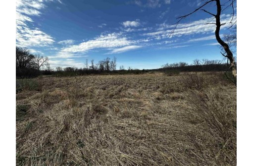 22.02AC Highway 127, Portage, WI 53901