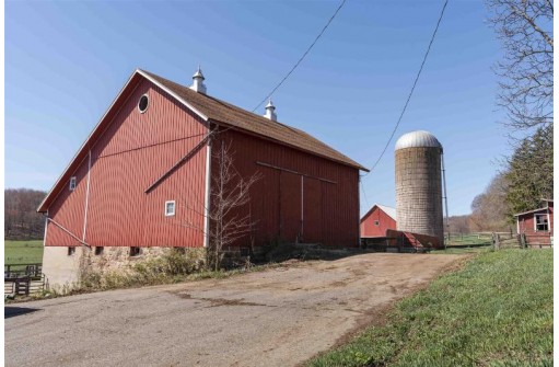 N5087 Highway 78, Portage, WI 53901