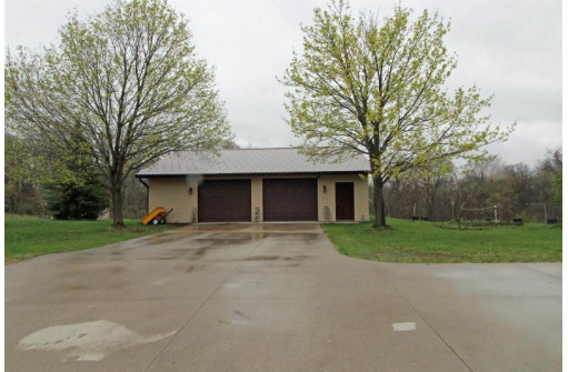 6004 Blue Ridge Road, Barneveld, WI 53507