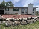 929 Saddle Ridge, Portage, WI 53901-0000