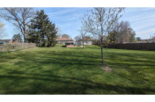 924 4th Street, Reedsburg, WI 53959