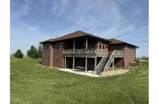 471 Enloe Road, Rewey, WI 53580