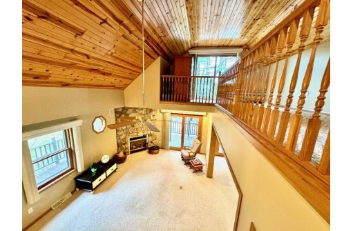 135 Lake Shore Drive, Wisconsin Dells, WI 53965