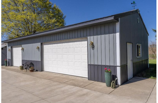 3469 Highway 73, Deerfield, WI 53531