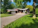 1135 Perry Drive, Platteville, WI 53818-0000