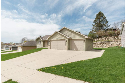 320 Monroe Street, Beaver Dam, WI 53916