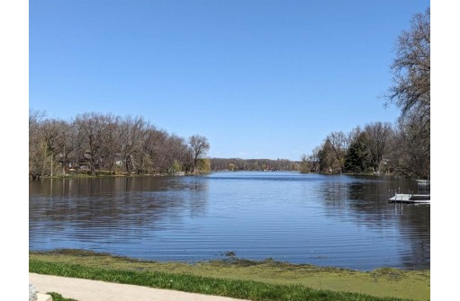 763 W Riverview Drive, River Falls, WI 53932