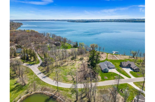 L11 Shore Drive, Green Lake, WI 54941