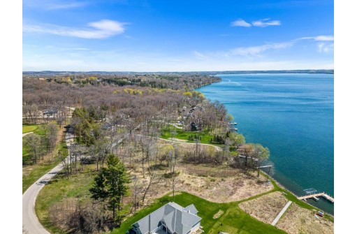 L11 Shore Drive, Green Lake, WI 54941