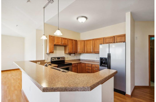 121 Metro Terrace 308, Madison, WI 53718