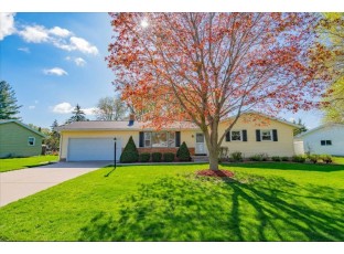 875 Daniel Street Sun Prairie, WI 53590