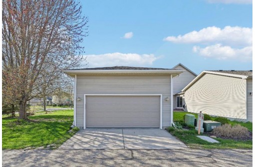 1567 Wild Iris Street, Sun Prairie, WI 53590