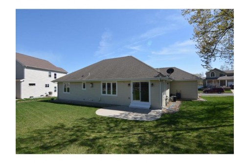 1680 Percheron Trail, Sun Prairie, WI 53590