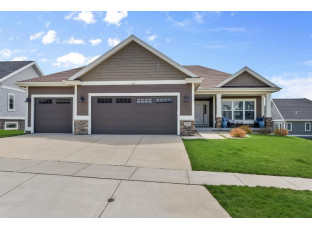 2414 Gaelic Street Waunakee, WI 53597