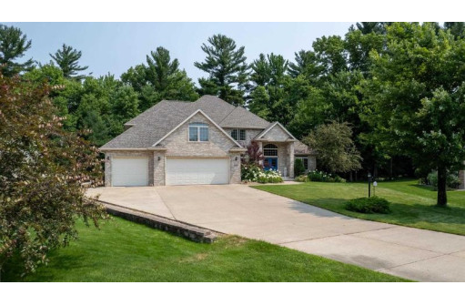 1830 White Water Cove, Plover, WI 54467