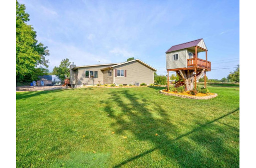 8827-8835 Mill Creek Drive, Marshfield, WI 54449