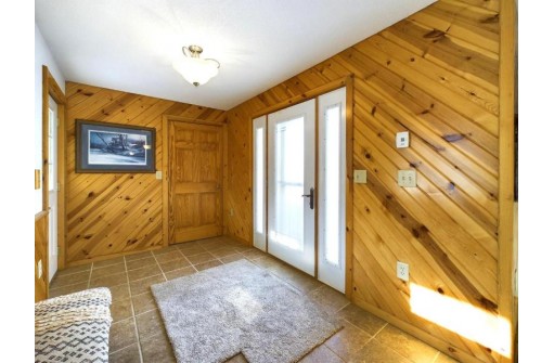 225505 Nazda Road, Hatley, WI 54440