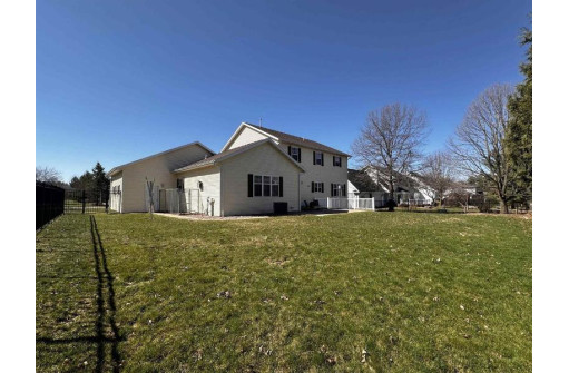 1213 Ridge Road, Marshfield, WI 54449