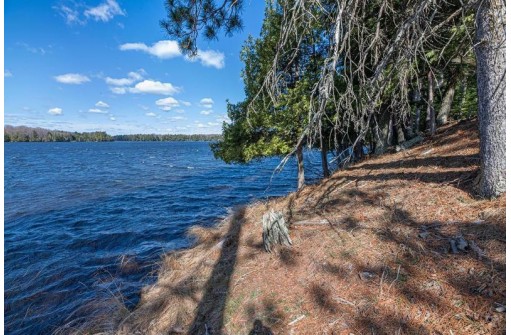 8221 Trails End Road, Land O Lakes, WI 54540