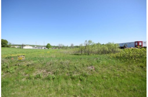 4262 North Woodcrest Ridge Drive LT2, West Bend, WI 53095