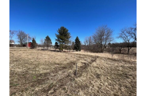 W206N17570 Hidden Creek Road, Jackson, WI 53037