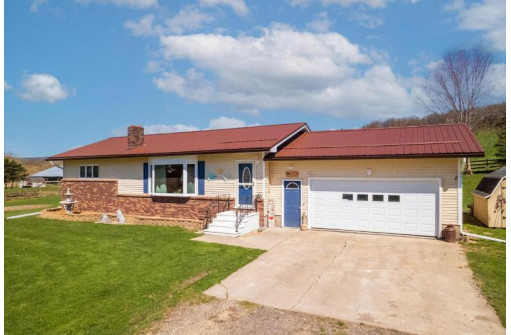 W17797 Butman Lane, Ettrick, WI 54627