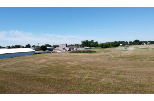 950 East Avenue, Lomira, WI 53048-0000