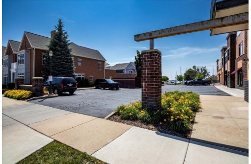 115 56th Street 101, Kenosha, WI 53140-3888