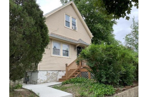 2010 North 31st Street, Milwaukee, WI 53208