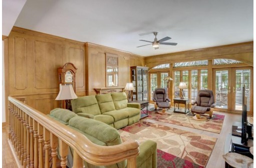 2985 Forest View Circle, Franksville, WI 53126