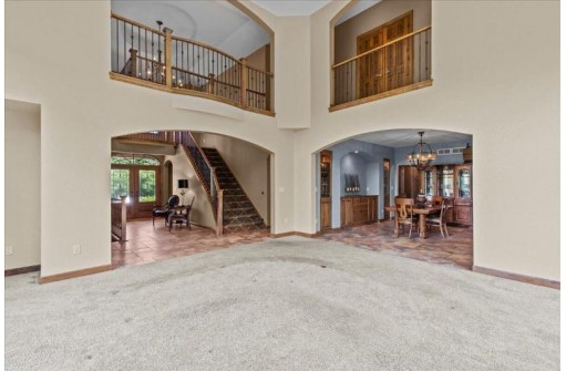 5375 South Two Ponds Court, New Berlin, WI 53146-3956