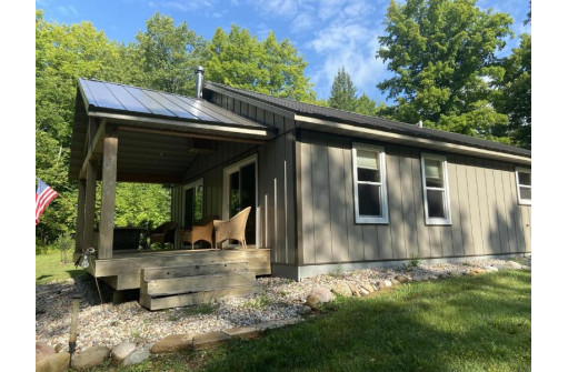 W5050 Bear Paw Road, Amberg, WI 54102