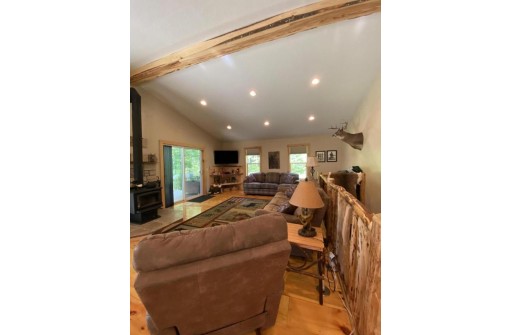 W5050 Bear Paw Road, Amberg, WI 54102