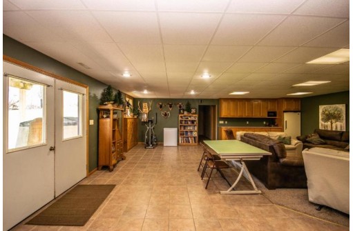 6265 Hilldale Drive, Hartford, WI 53027-9535