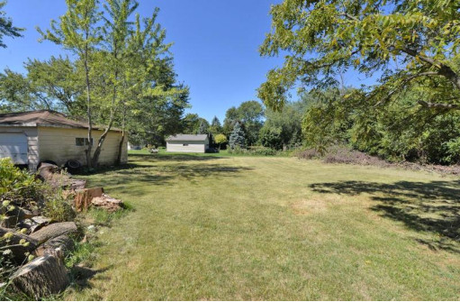 3620 West Southland Drive, Franklin, WI 53132