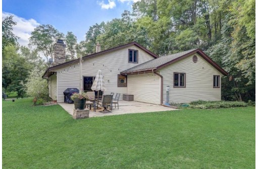 3092 Mile View Road, West Bend, WI 53095