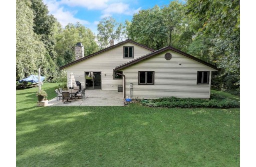 3092 Mile View Road, West Bend, WI 53095