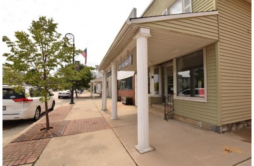 1106 Main Street, Union Grove, WI 53182-1328