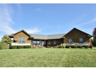 5630 Country Meadows Drive Campbellsport, WI 53010