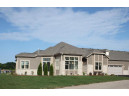 421 Standing Stone Drive 17-39, Waukesha, WI 53189