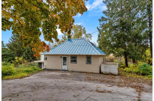 N1638 Trout Spring Road, Adell, WI 53001-1326