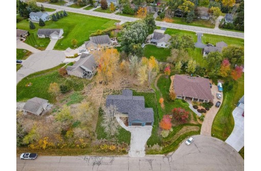 10027 Camelot Drive, Mount Pleasant, WI 53406