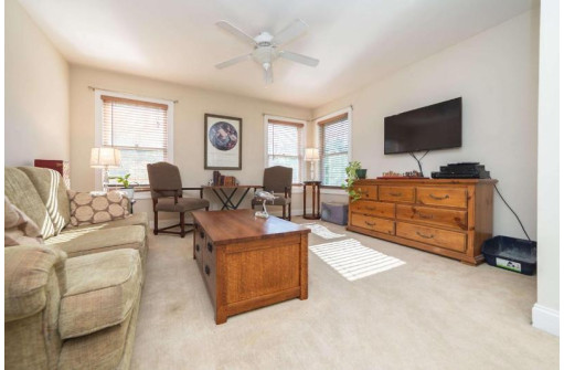 N1517 Meadow Ridge Circle, Lake Geneva, WI 53147