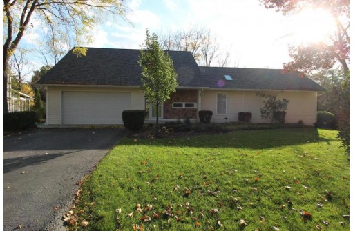 537 Wiswell Drive, Williams Bay, WI 53191