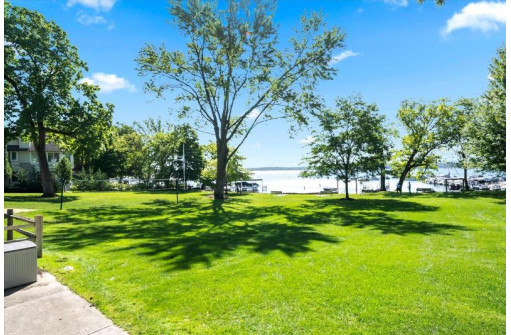 W4218 Crescent Drive, Lake Geneva, WI 53147